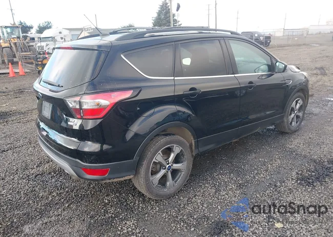 1FMCU9G92HUB81953: 43910124