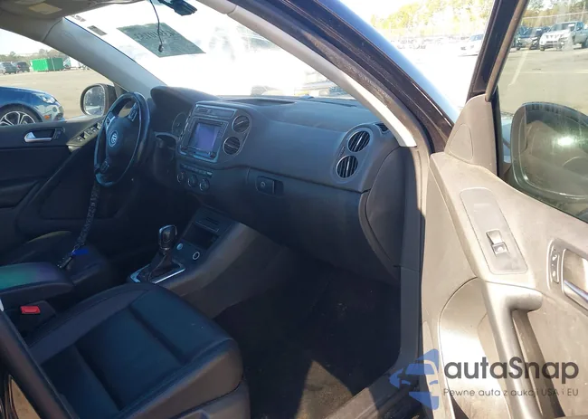 WVGAV7AX6HK019951: 43910153