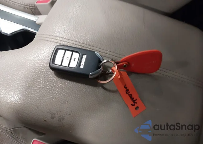 1HGCR3F88DA046937: 43910292