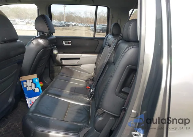 5FNYF4H56BB052486: 43910357