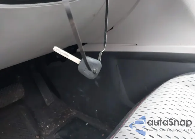 2GNALBEC6B1270925: 43910368