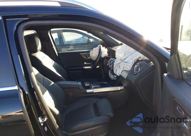 W1N4M4HB4PW332204: 43910433