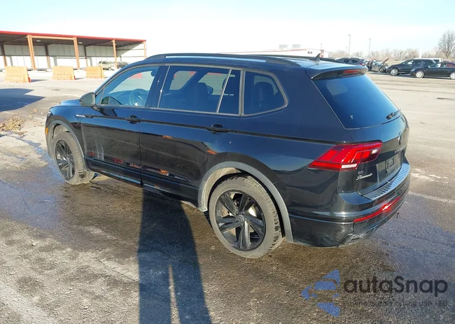 3VV8B7AX2RM040769: 43909482