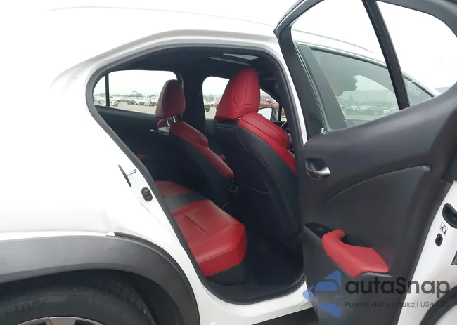 JTHY3JBH6K2003638: 43909504