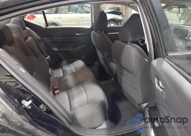 1N4BL4DW9MN312032: 43909629