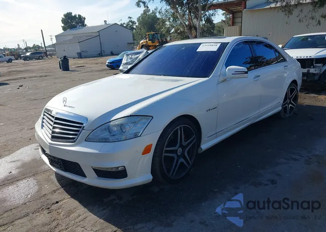 WDDNG7EB3BA385559: 43910858