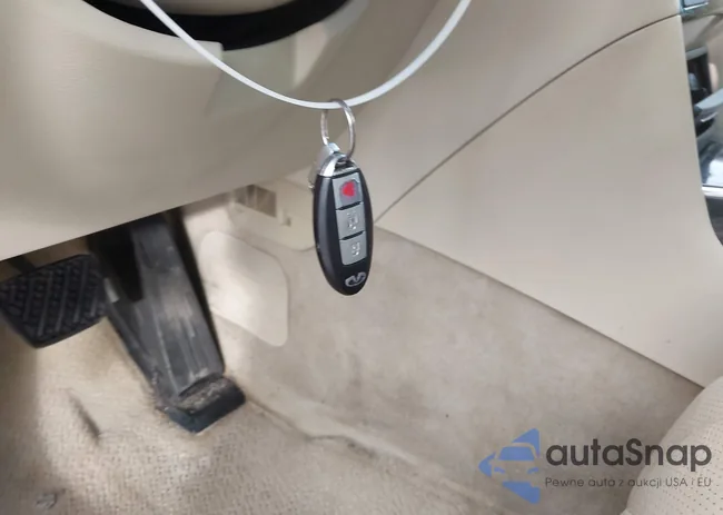 JN8AS1MW4BM140751: 43910966