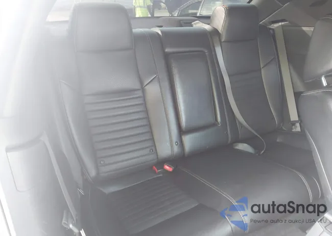 2C3CDYAG3CH181207: 43911059