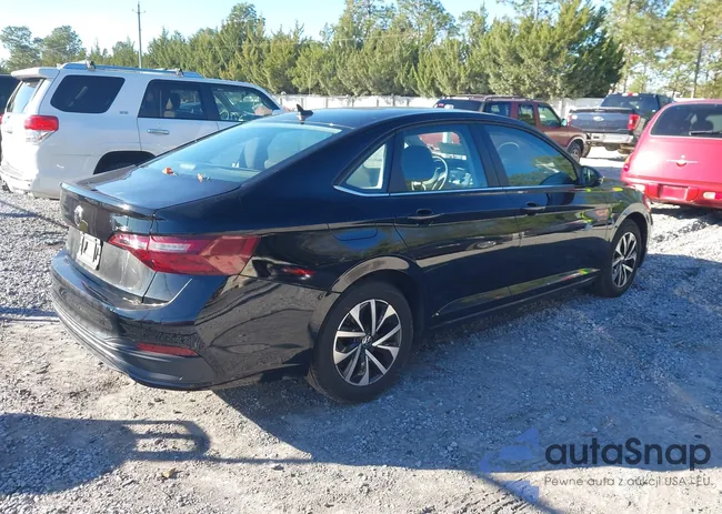 3VW5M7BU1RM002995: 43911318