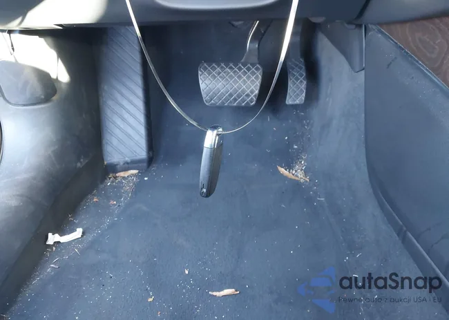 WAUHGAFC0FN040528: 43911392