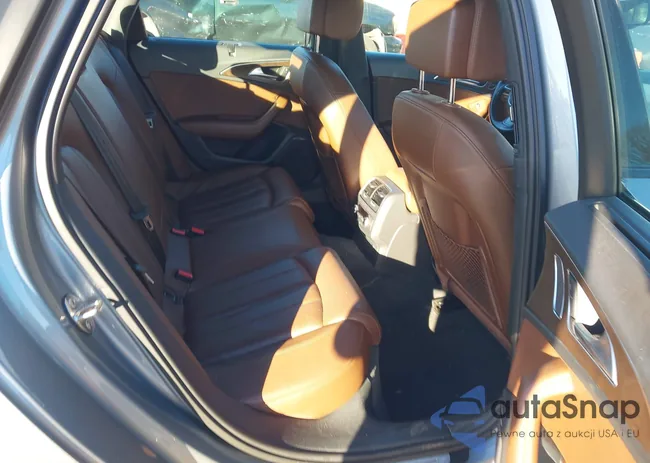 WAUHGAFC0FN040528: 43911392