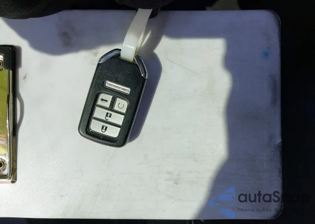 1HGCV1F30JA188330: 43911400