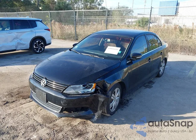 3VWDX7AJXDM455015: 43911431