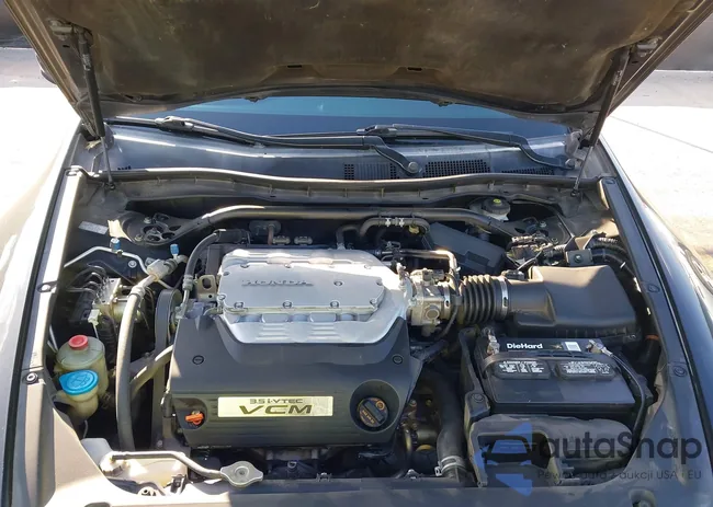 1HGCS2B84BA006999: 43910551