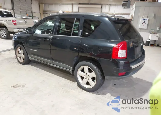 1C4NJCCB4CD542054: 43910596