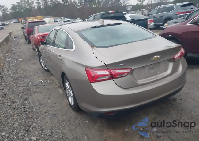 1G1ZD5ST3NF193919: 43910657