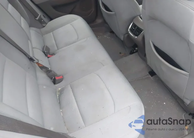 1G1ZD5ST3NF193919: 43910657