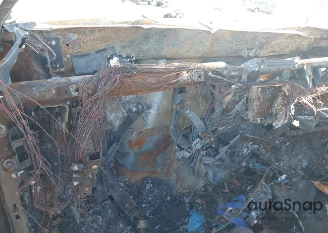 3C6UR4HJ0MG674086: 43910679