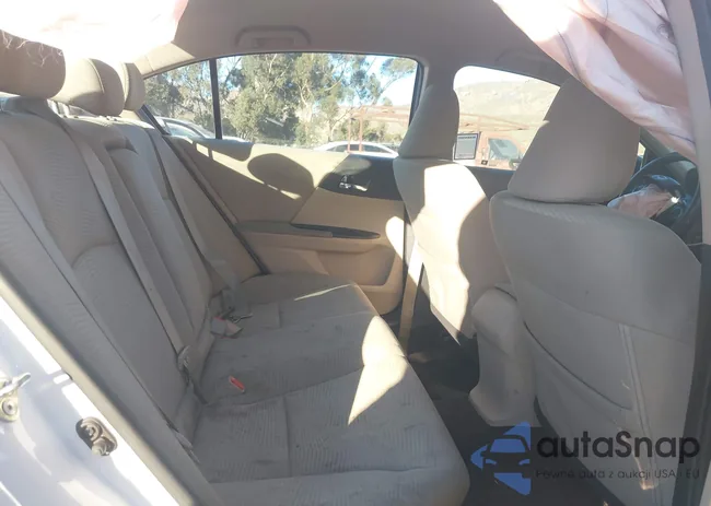 1HGCR2F33HA135710: 43910725