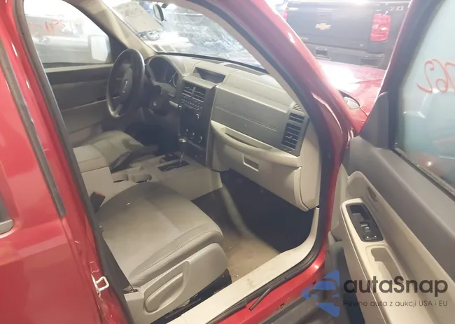 1J8GN28K58W157199: 43910762