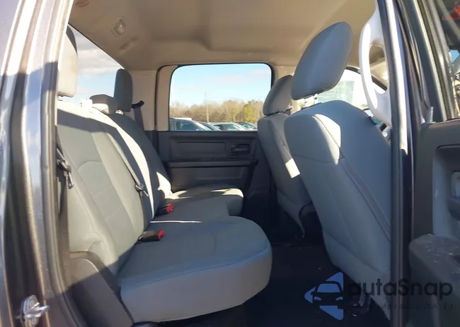 1C6RR6KT7HS676749: 43911850