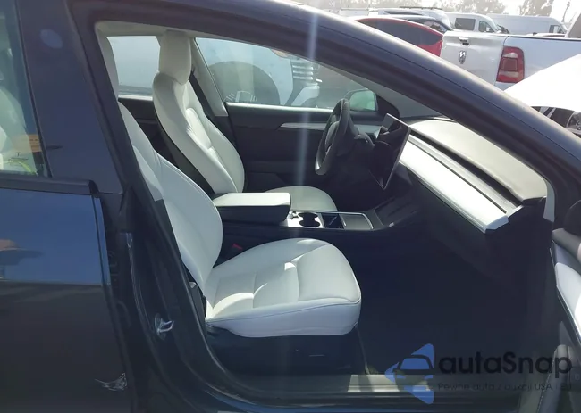 5YJ3E1EC2NF138901: 43911963