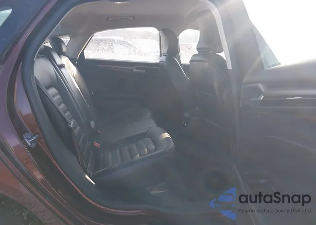 3FA6P0HD0FR168037: 43912247