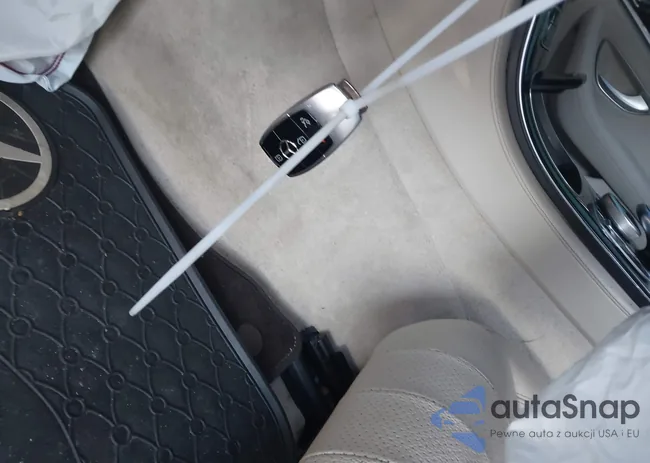 WDDZF4KB8HA211812: 43912373