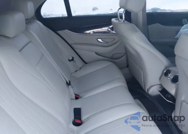 WDDZF4KB8HA211812: 43912373