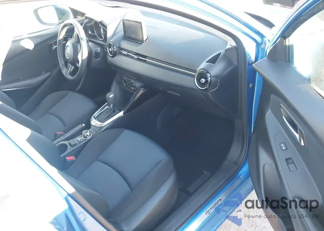 3MYDLBYV5HY188571: 43911581