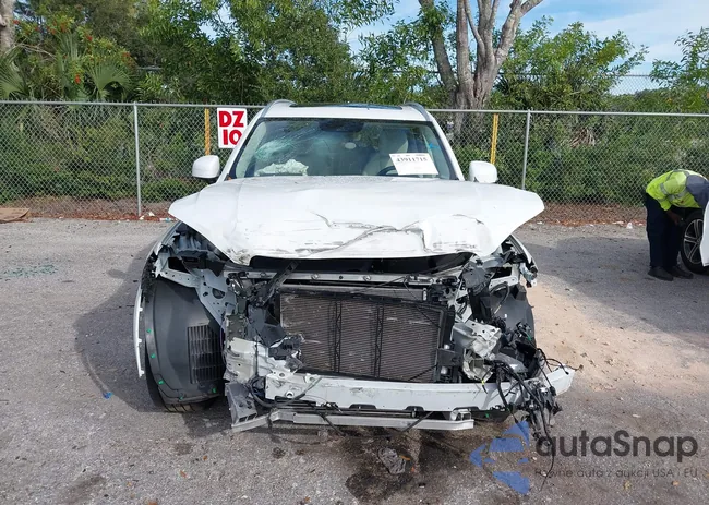 YV4102CK8N1852429: 43911715