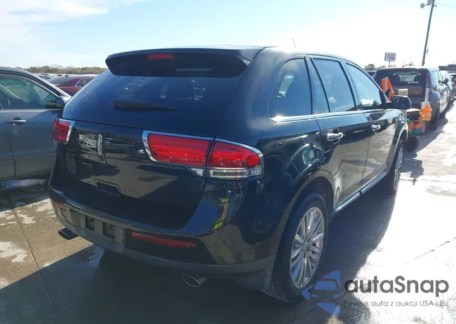 2LMDJ8JK3DBL40728: 43911726