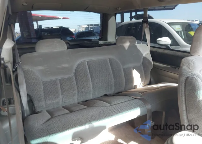 3GNEC18R8XG231053: 43911763