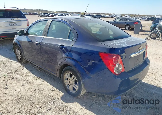 1G1JC5SB8D4200333: 43911795