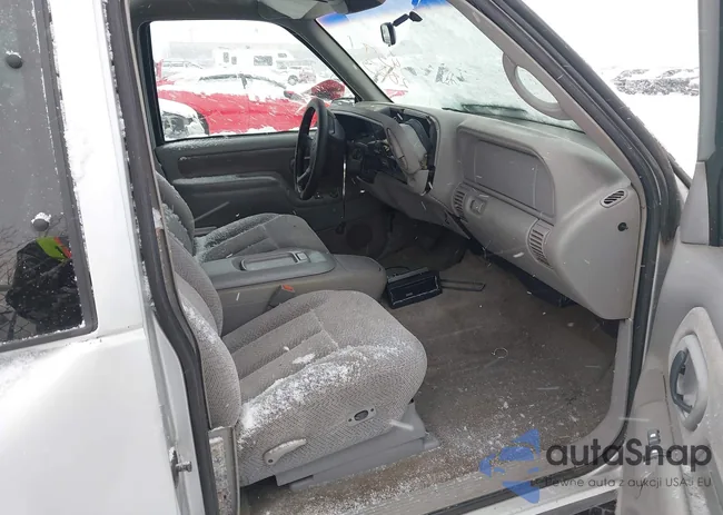 1GCEK19R6VE213939: 43912863