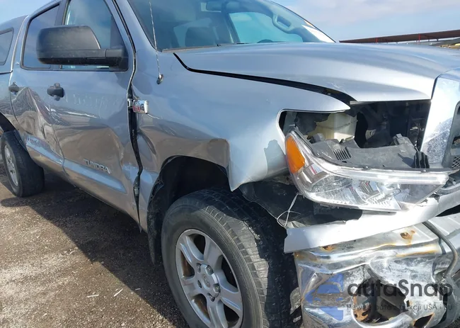 5TFDW5F17BX194002: 43912883