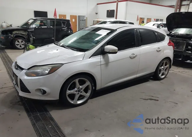 1FADP3N27EL226654: 43912982