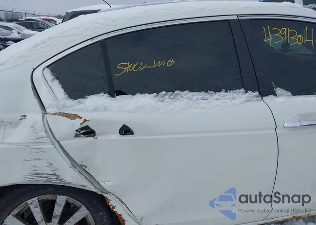 1HGCP36849A047239: 43913014