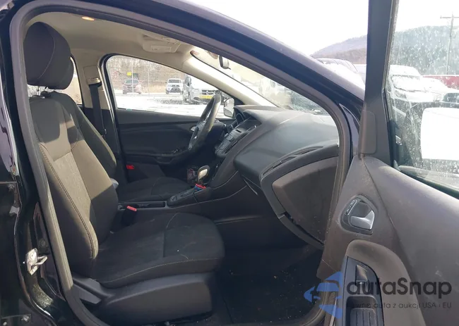 1FADP3FE6HL260243: 43913031