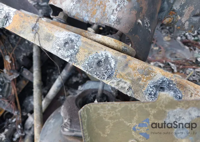 1FD7W2B60KED71784: 43913078