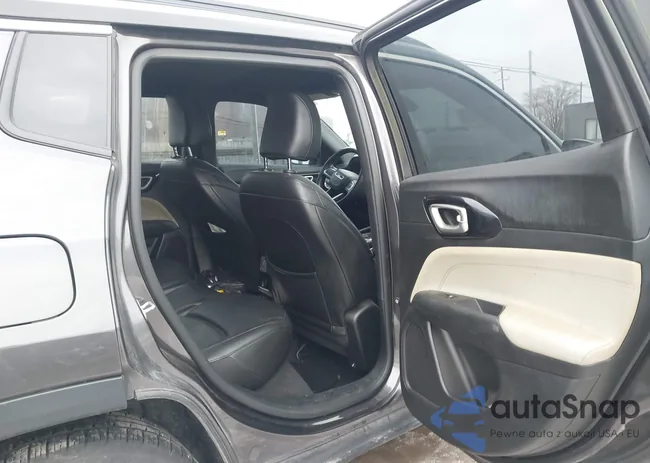 3C4NJDCN6PT518824: 43913215