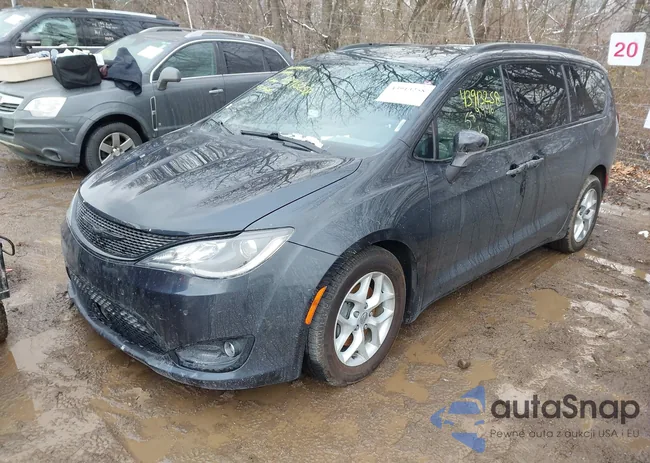 2C4RC1BG0KR589946: 43913258