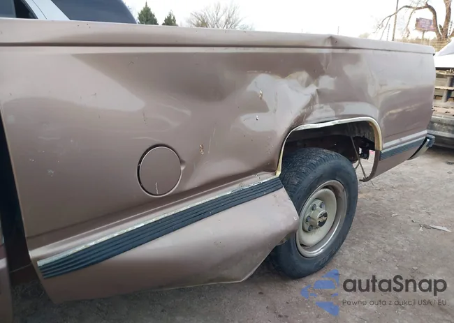 1GCFC24K2SZ215502: 43913286