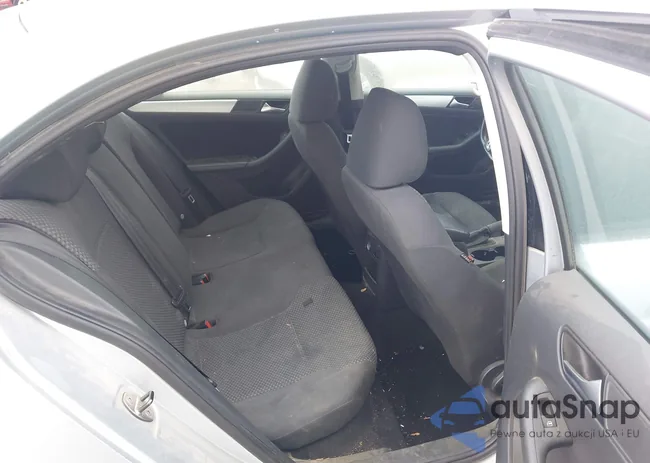 3VW1K7AJ5EM367119: 43913374