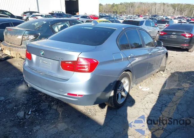 WBA3B1G59FNT04662: 43912476