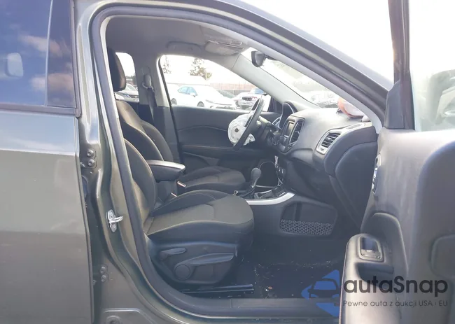 3C4NJDAB7JT177689: 43912487