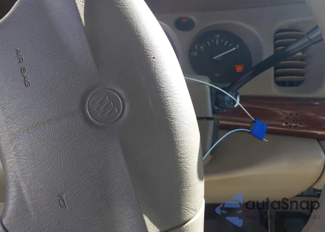 1G4HP52KX44142070: 43912511