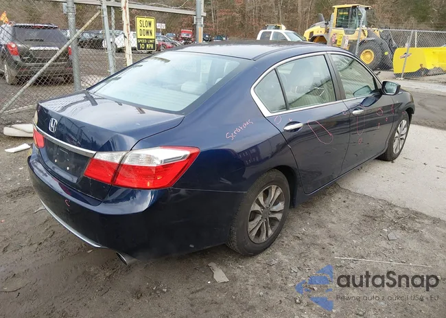 1HGCR2F39FA218121: 43912517