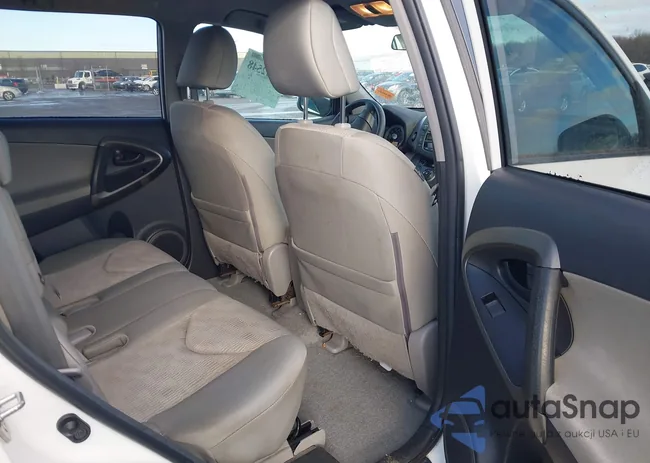 2T3BF4DV0BW128905: 43912548