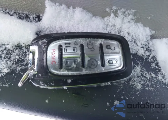 2C4RC1BG7PR556465: 43912704